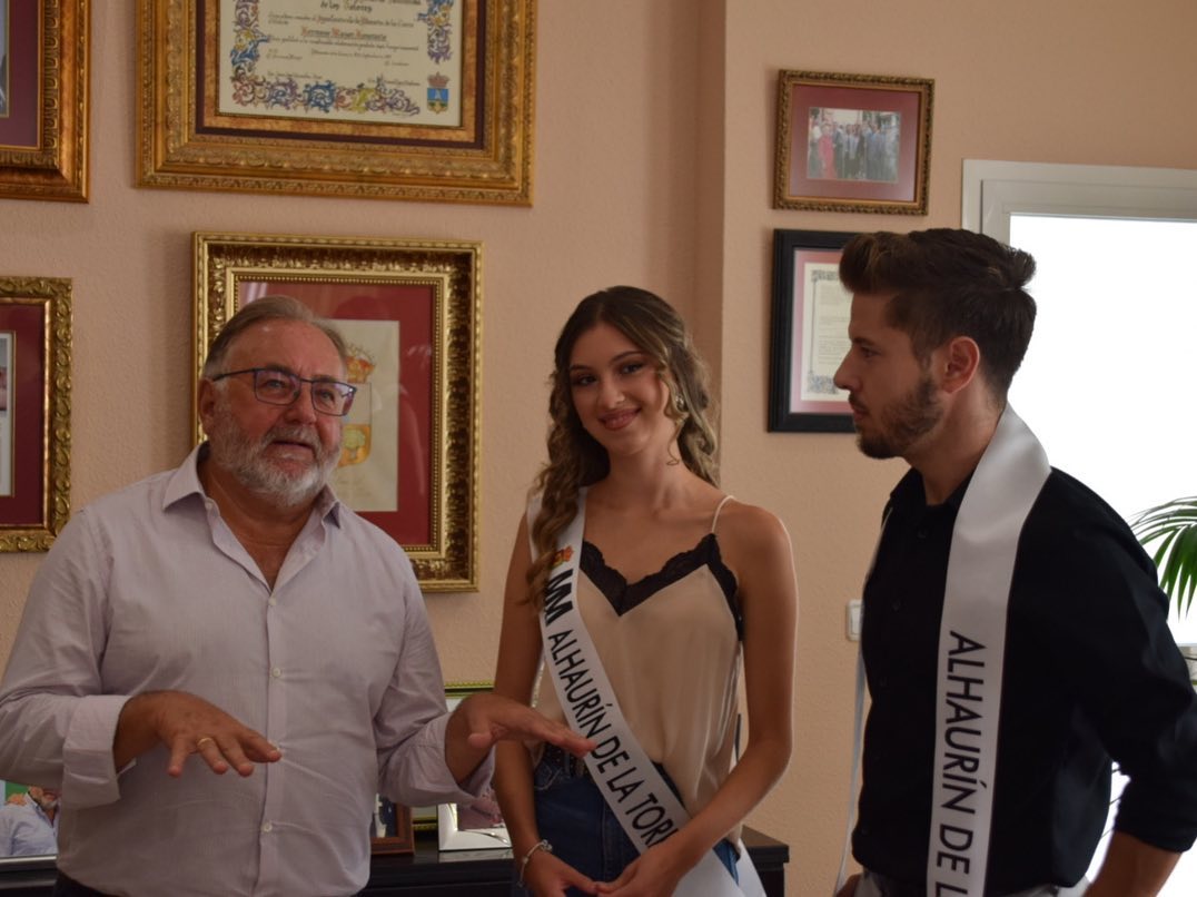Recibimiento Miss Mister Alhaurin de la Torre 2022 Miss Mister Provincia de Malaga Ayuntamiento de Alhaurin de la Torre Joaquin Villanova Laura Gonzalez Alvaro Galan 3